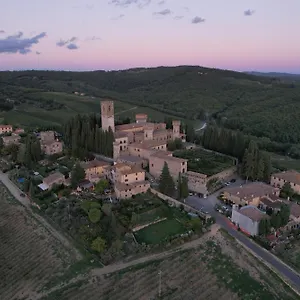 https://casa-del-viandante-romea-del-chianti-badia-a-passignano.it-tuscanyhotel.com